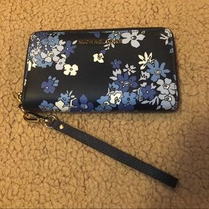 MK wristlet